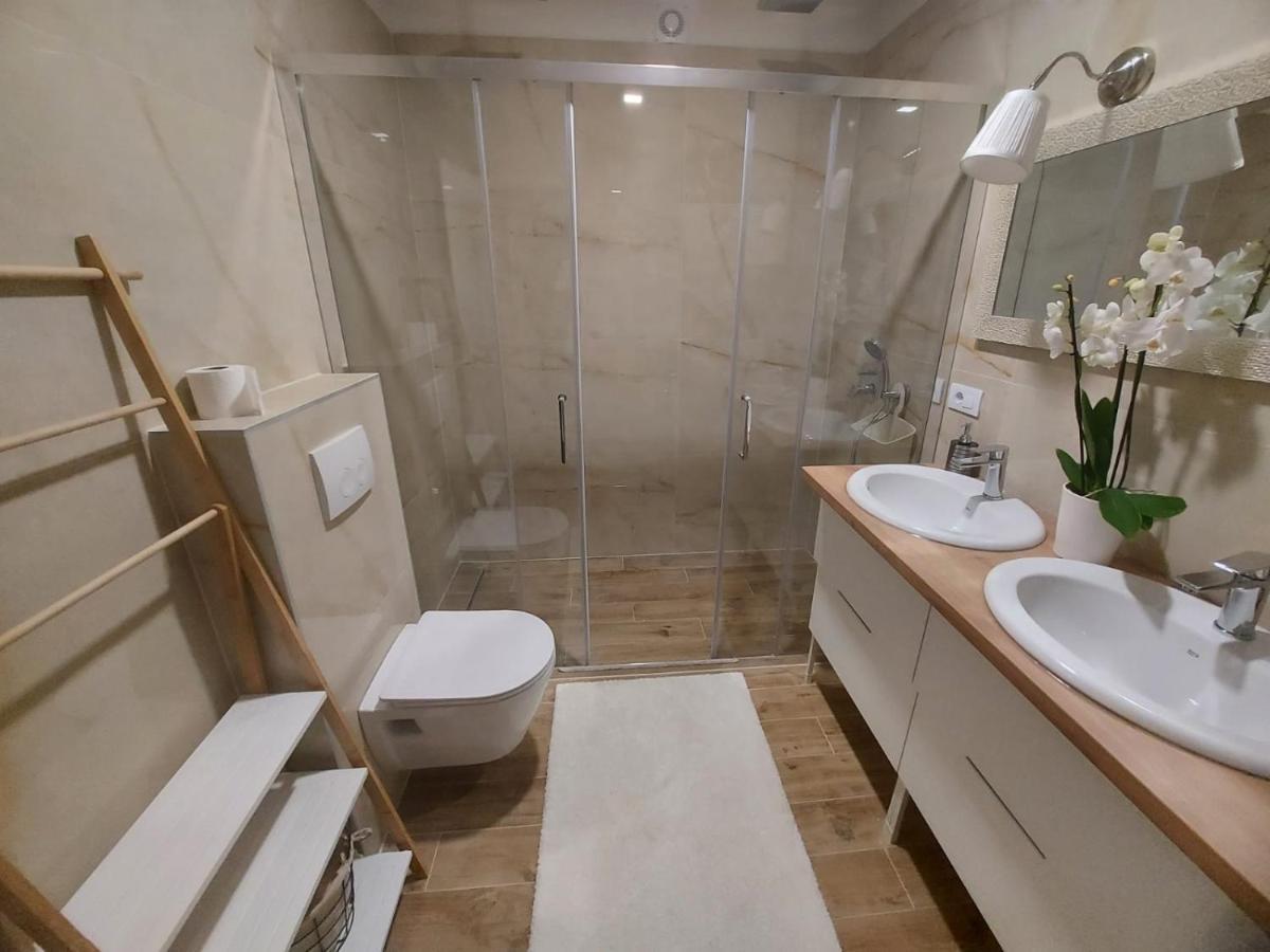 Apartments Marta 1 Zadar Ngoại thất bức ảnh