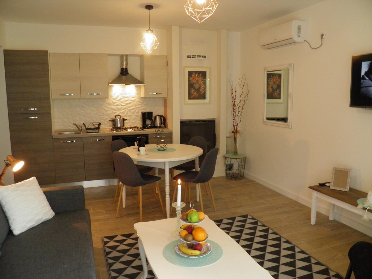 Apartments Marta 1 Zadar Ngoại thất bức ảnh