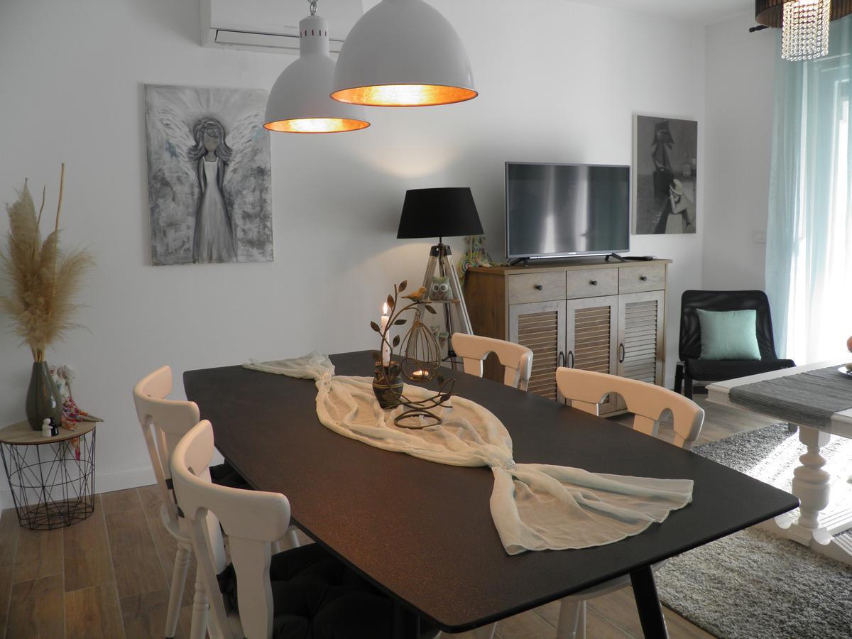 Apartments Marta 1 Zadar Ngoại thất bức ảnh