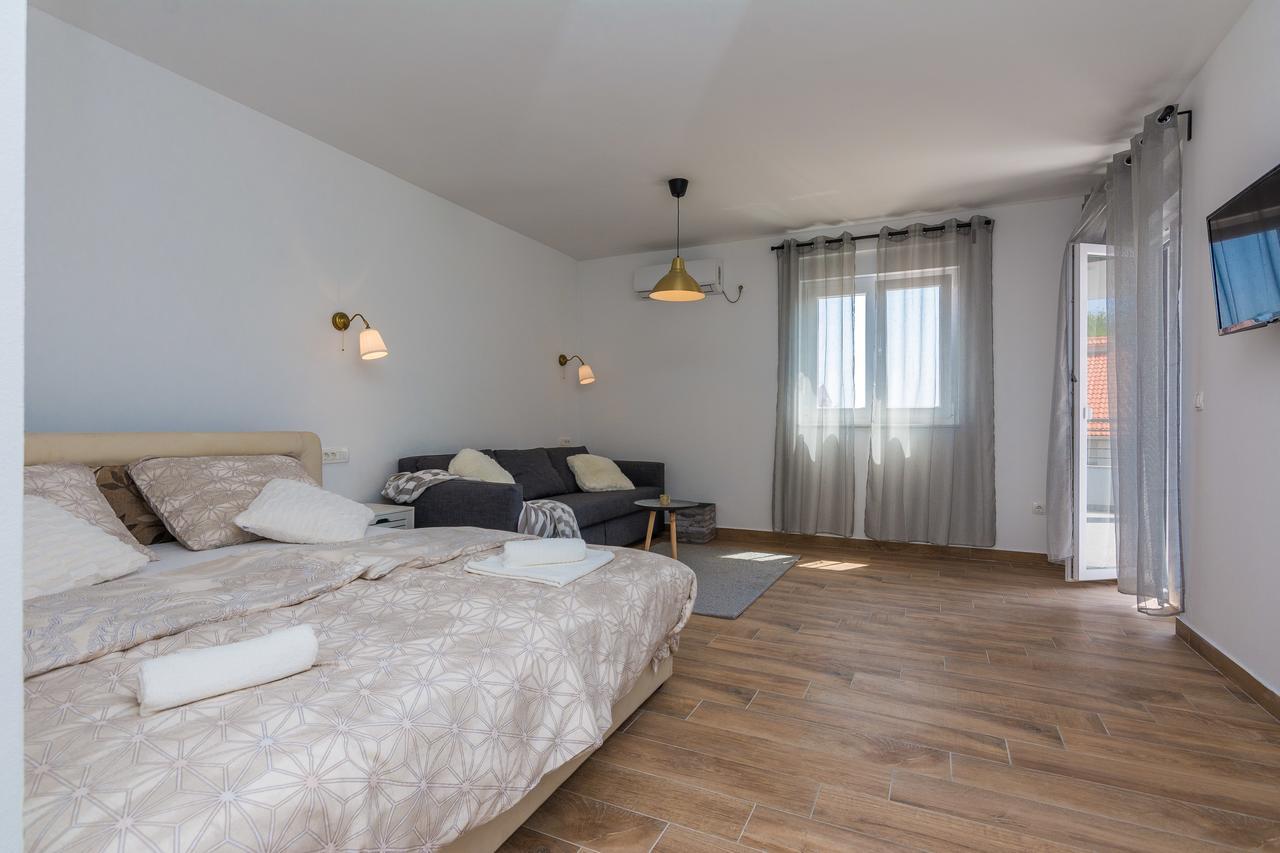 Apartments Marta 1 Zadar Ngoại thất bức ảnh