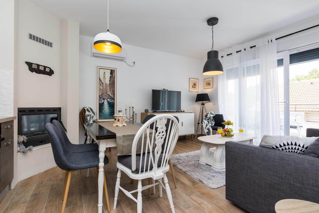 Apartments Marta 1 Zadar Ngoại thất bức ảnh