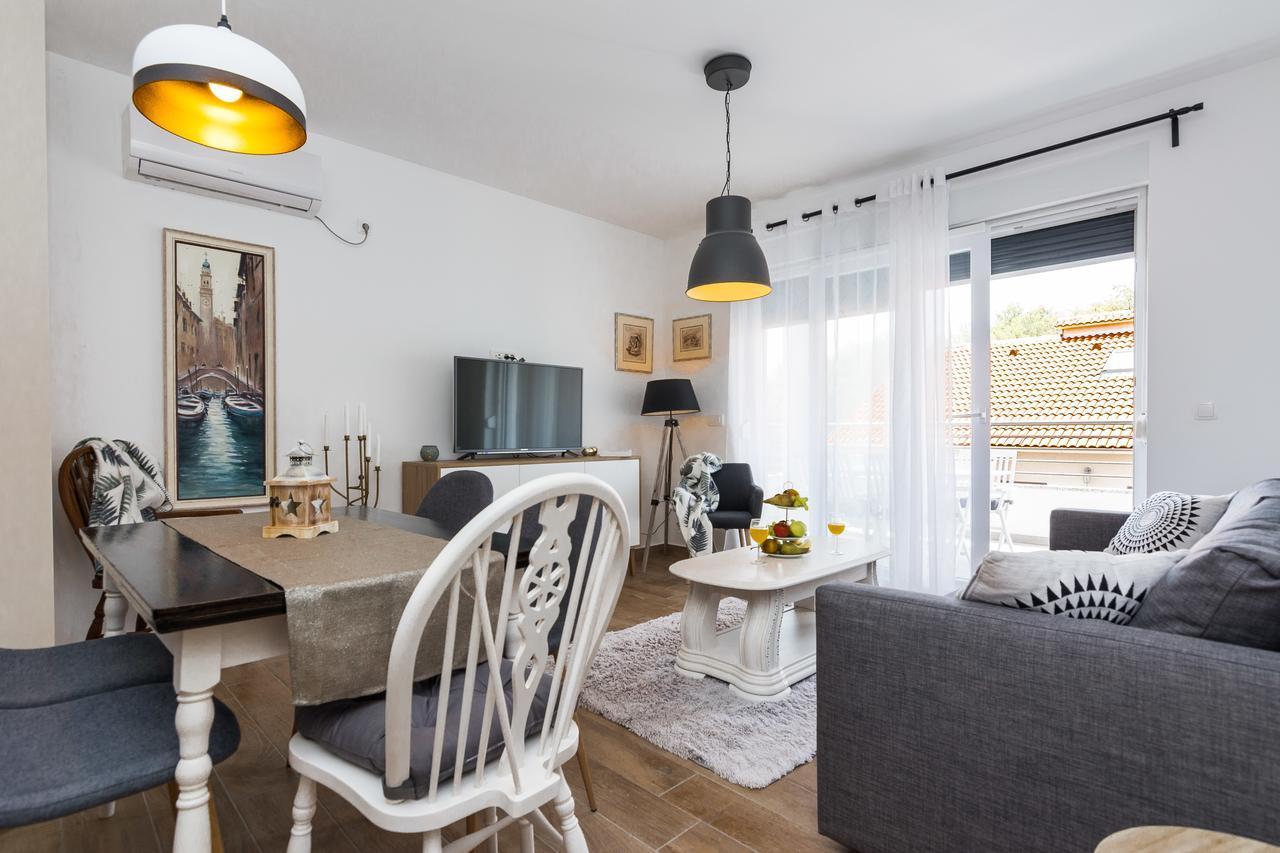 Apartments Marta 1 Zadar Ngoại thất bức ảnh