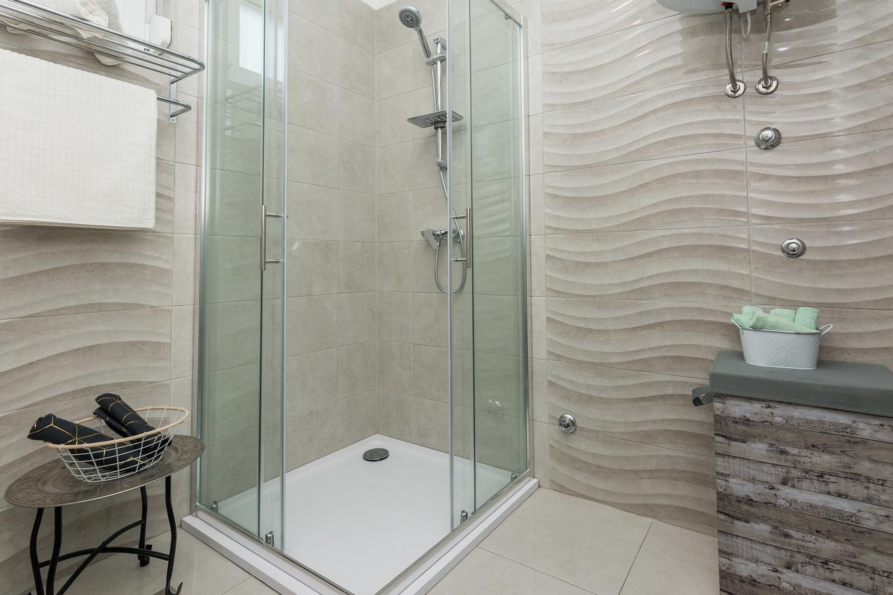 Apartments Marta 1 Zadar Ngoại thất bức ảnh