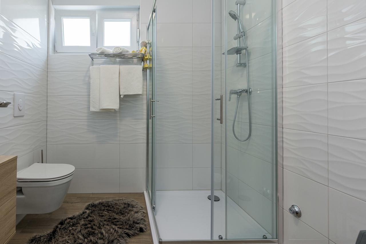 Apartments Marta 1 Zadar Ngoại thất bức ảnh