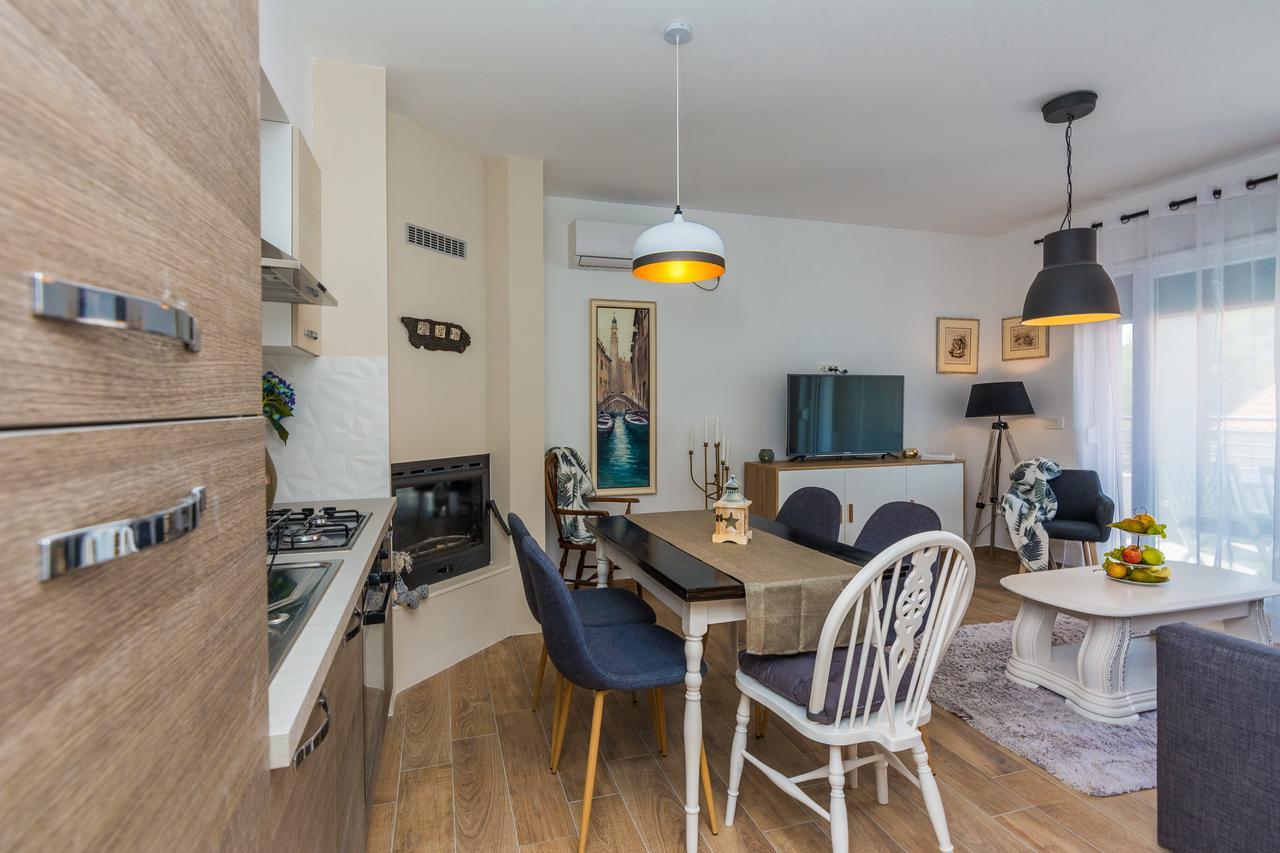 Apartments Marta 1 Zadar Ngoại thất bức ảnh