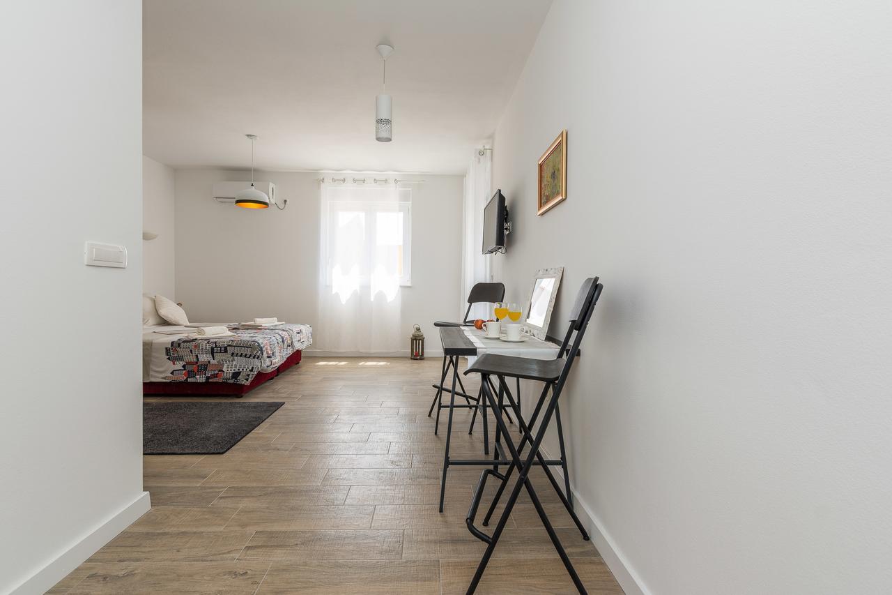 Apartments Marta 1 Zadar Ngoại thất bức ảnh